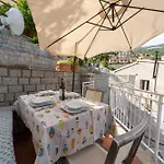 아파트 La Casa Di Grace 세켈로